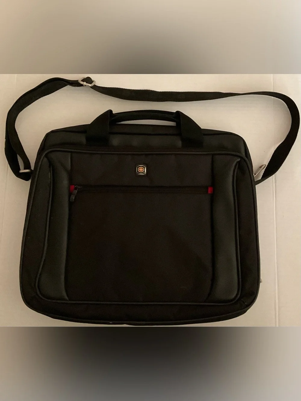 Wenger Swiss Tech Black Padded Laptop Messenger Bag 15x12